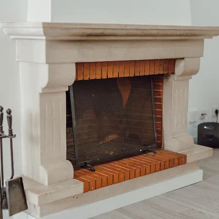 شقة Gaia Terrace With Elevator By Vacationy *