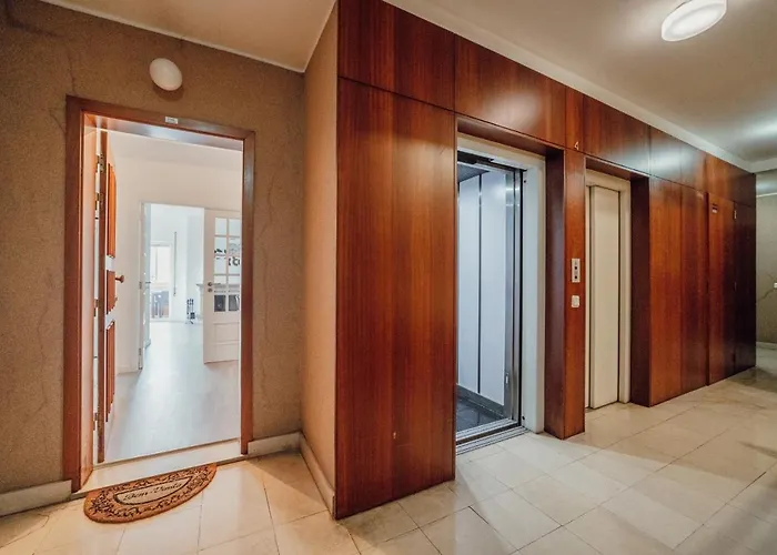 Gaia Terrace With Elevator By Vacationy *